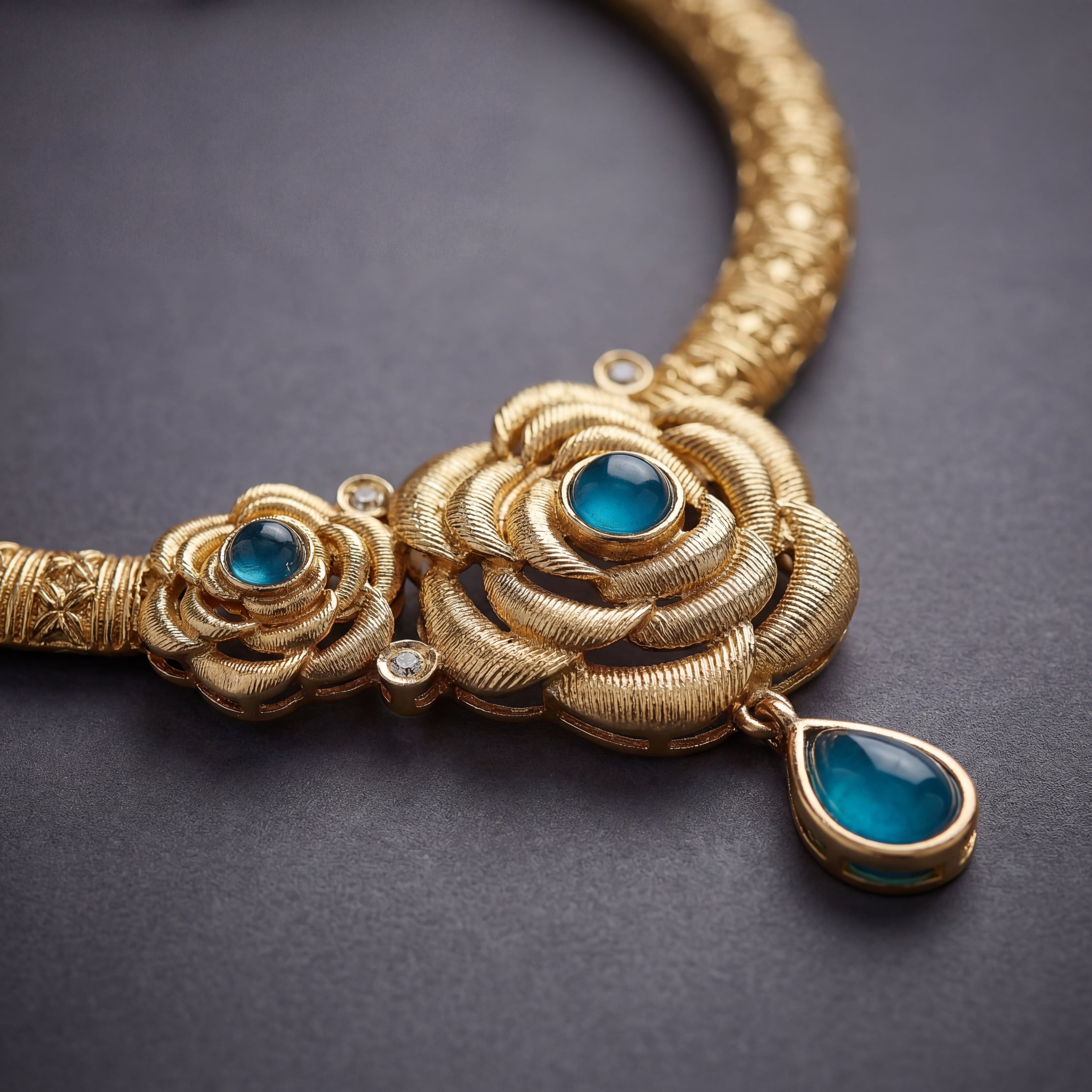 Hasadi Necklace | Rajwadi Rose Design with Green Stones Bridal Set