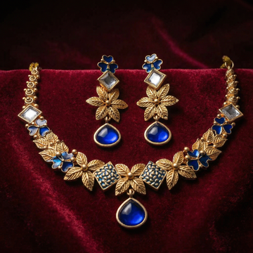 Ethereal Milky Ivory Leaf Filigree Jewelry Set - White & Gold Floral Necklace for Modern Brides - nandai.store