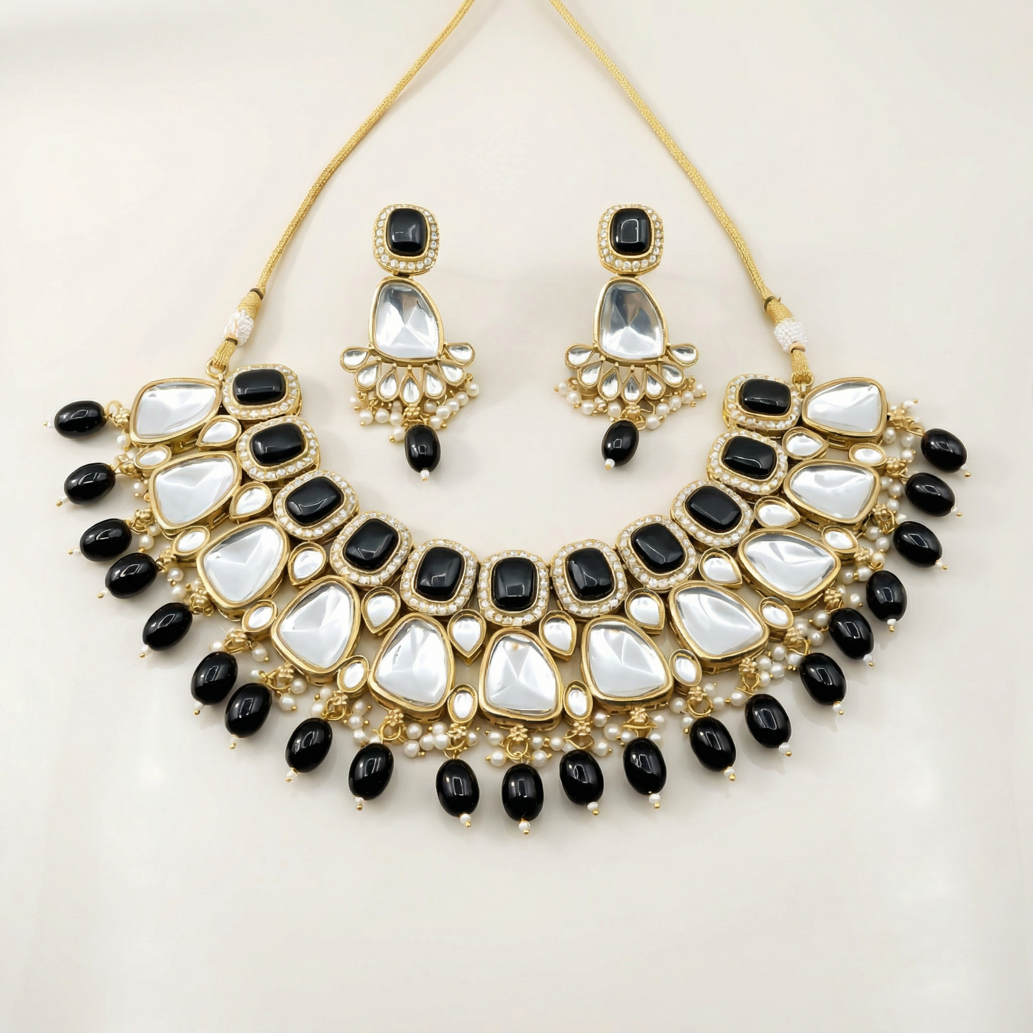 Kundan Choker Set | Earrings | Sarah Jadau Kundan Jewellery for Women