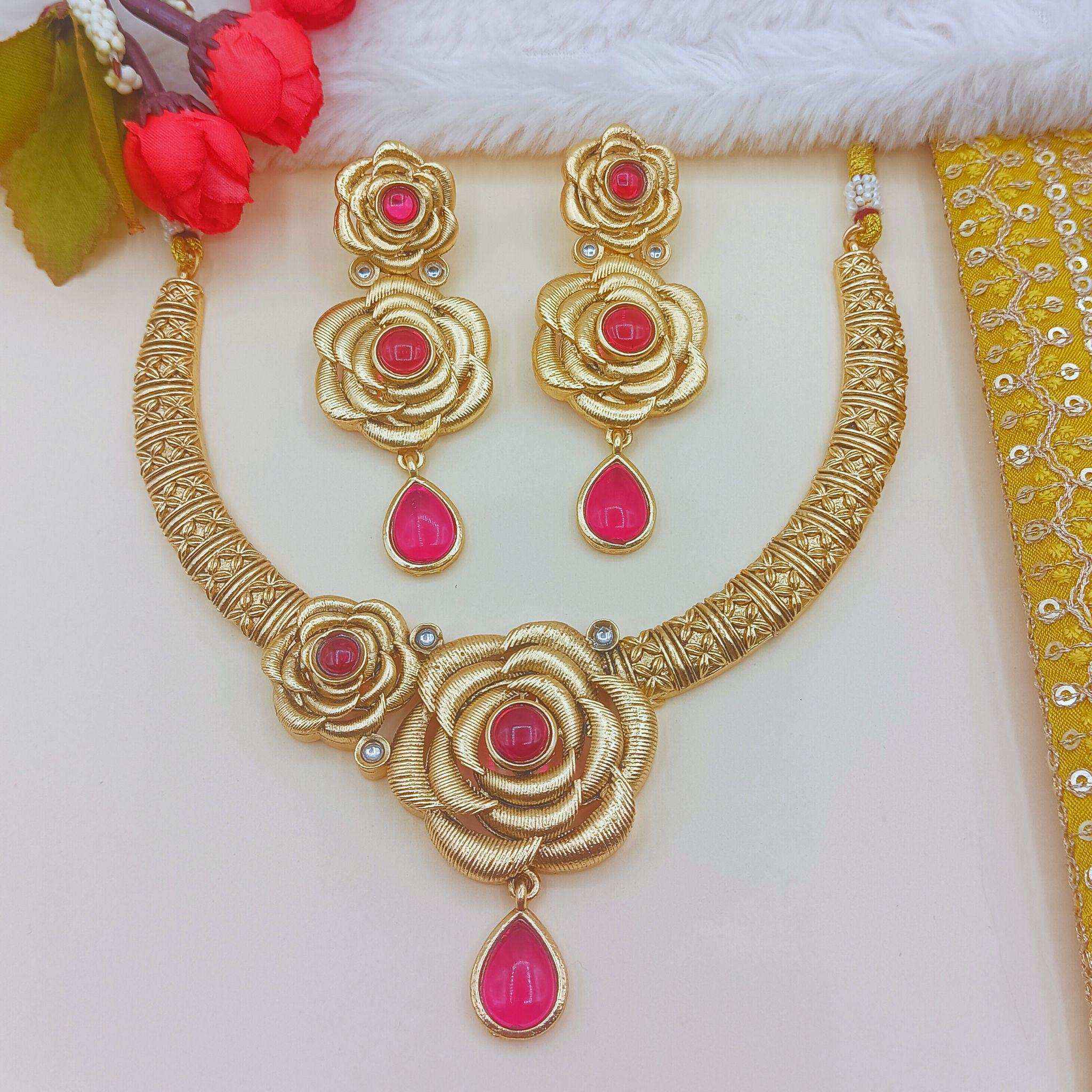 Hasadi Necklace | Rajwadi Rose Design with Green Stones Bridal Set